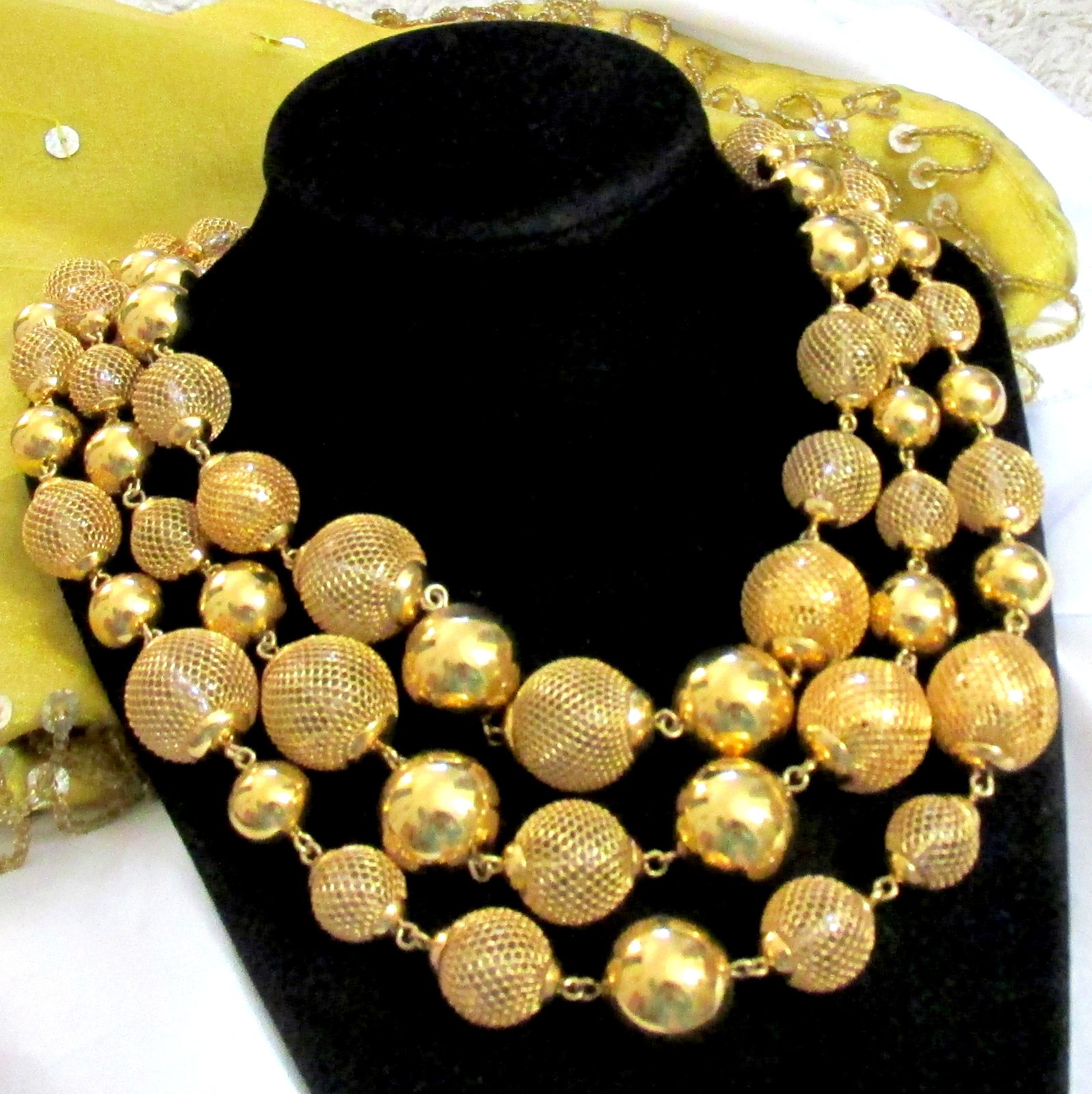VTG Runway Luxe Multistrand GP Mesh Caged Bead MONET Weighty Necklace 170g