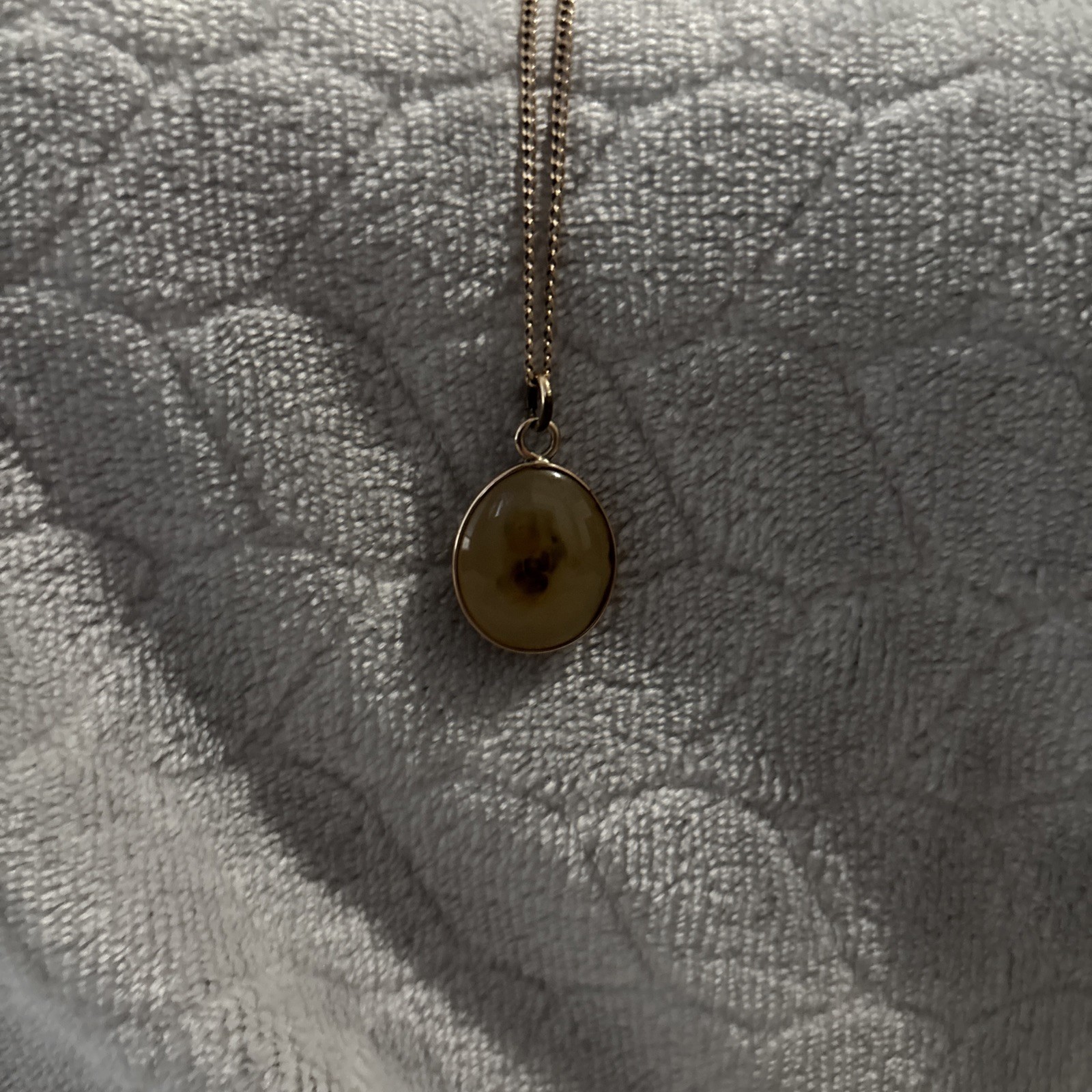 Vintage Agate Cabochon Pendant Necklace Oval Brown Gray Natural Stone Gold Tone