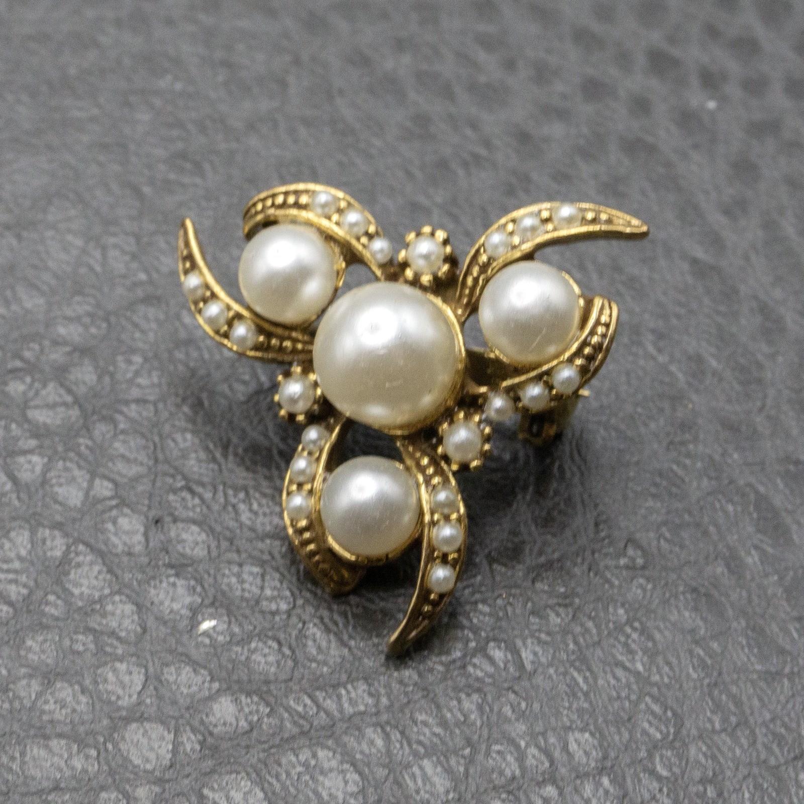 Vintage Brooch Lot – Cameo Faux Pearl Flower Rhinestone Pin Set of 3