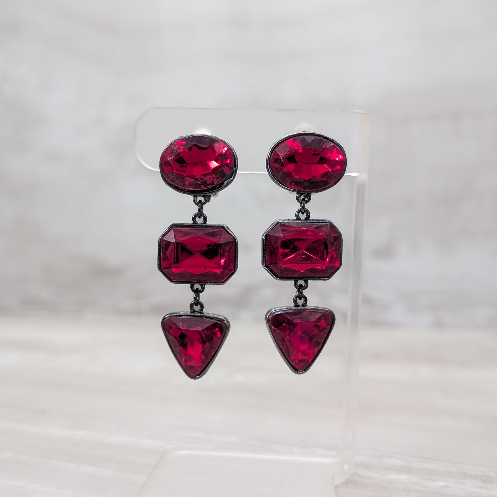 Vintage Clip On Earrings Lightweight Long Dangle Dark Grey with Red Gems Elegant
