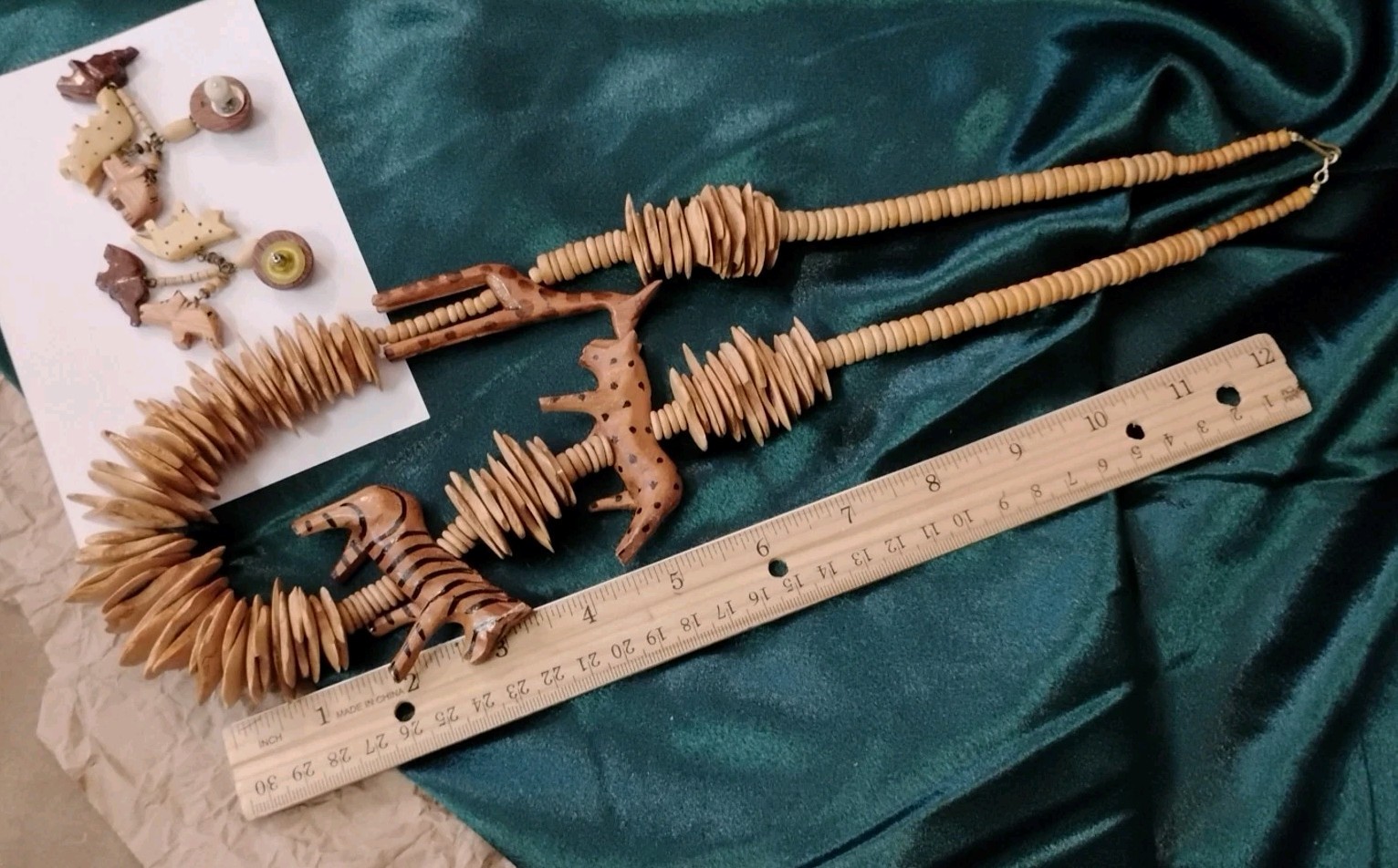 Vintage WOODEN Chip Beaded 28″ Necklace AND Earrings ft. Carved Animals!
