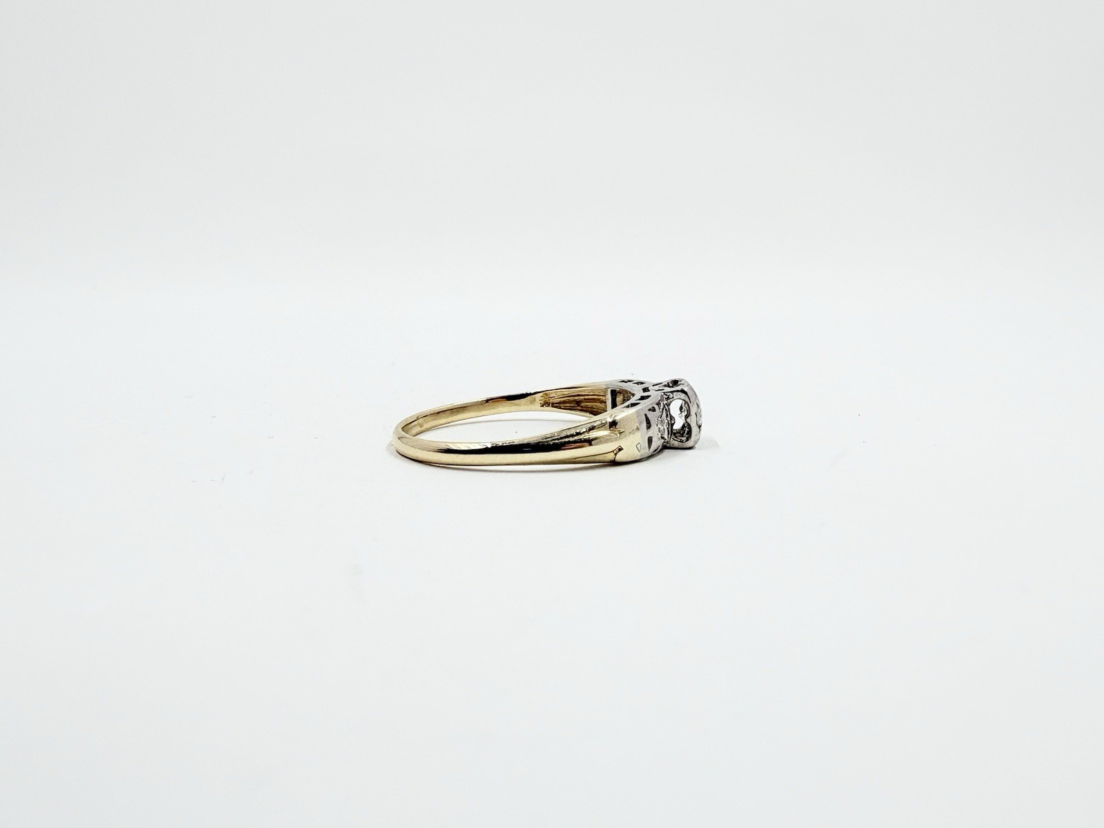 Vintage 10k Two-Tone Gold Natural Diamond 3-Stone Ring Size 7.25