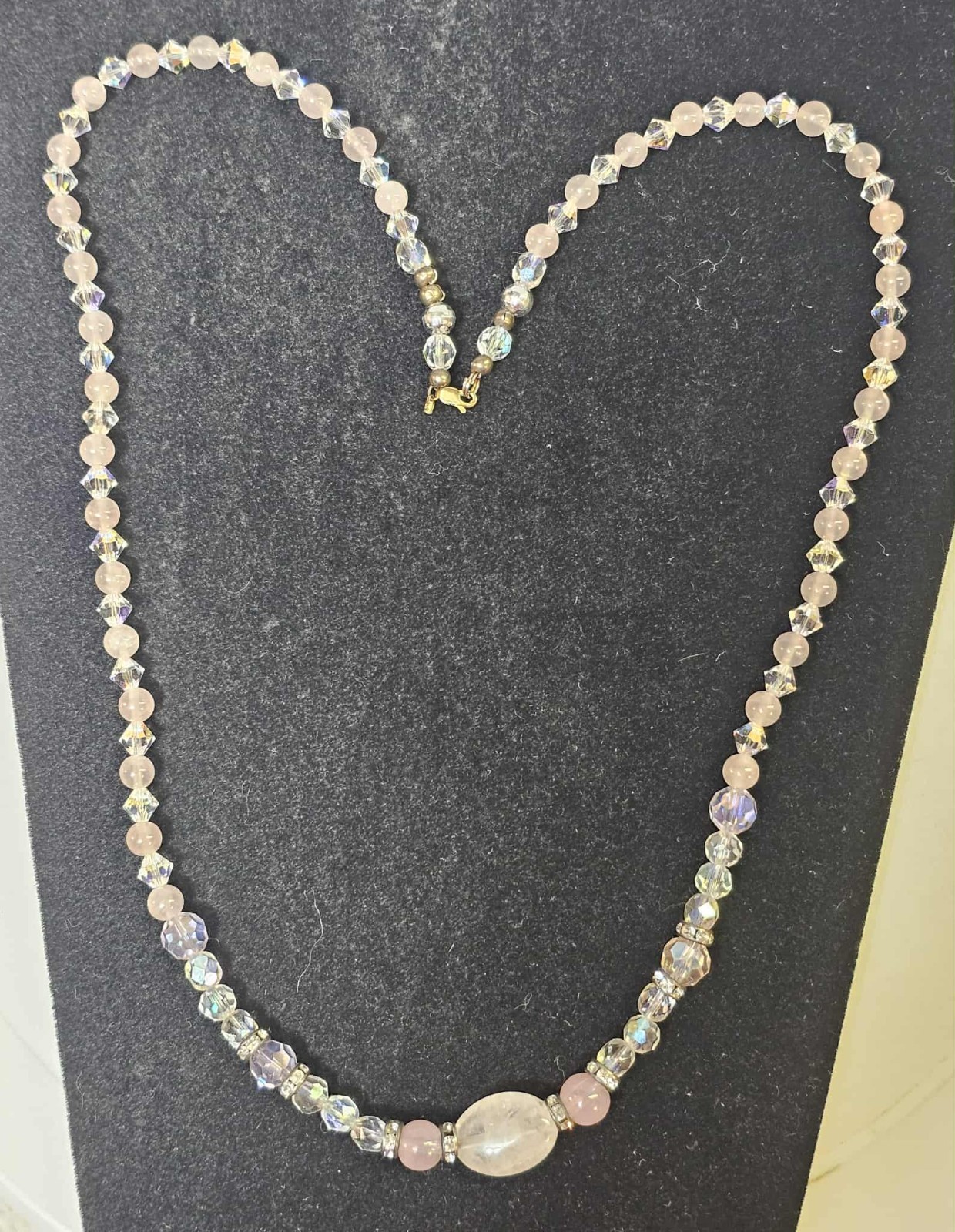 Vtg Beaded Rose Quartz & Clear iridescent glass beads Necklace 25in- S121