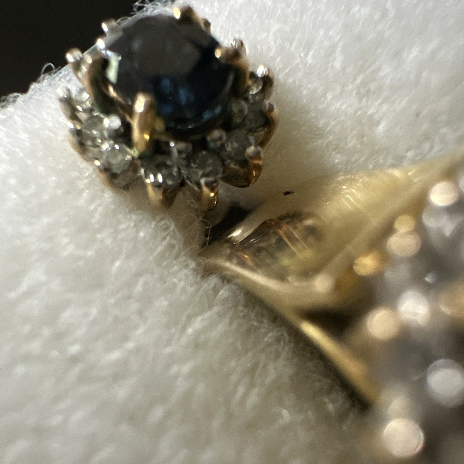 Vintage Yellow Gold Oval Blue Sapphire Halo Cluster Ring, Diamond Accents, 4/5