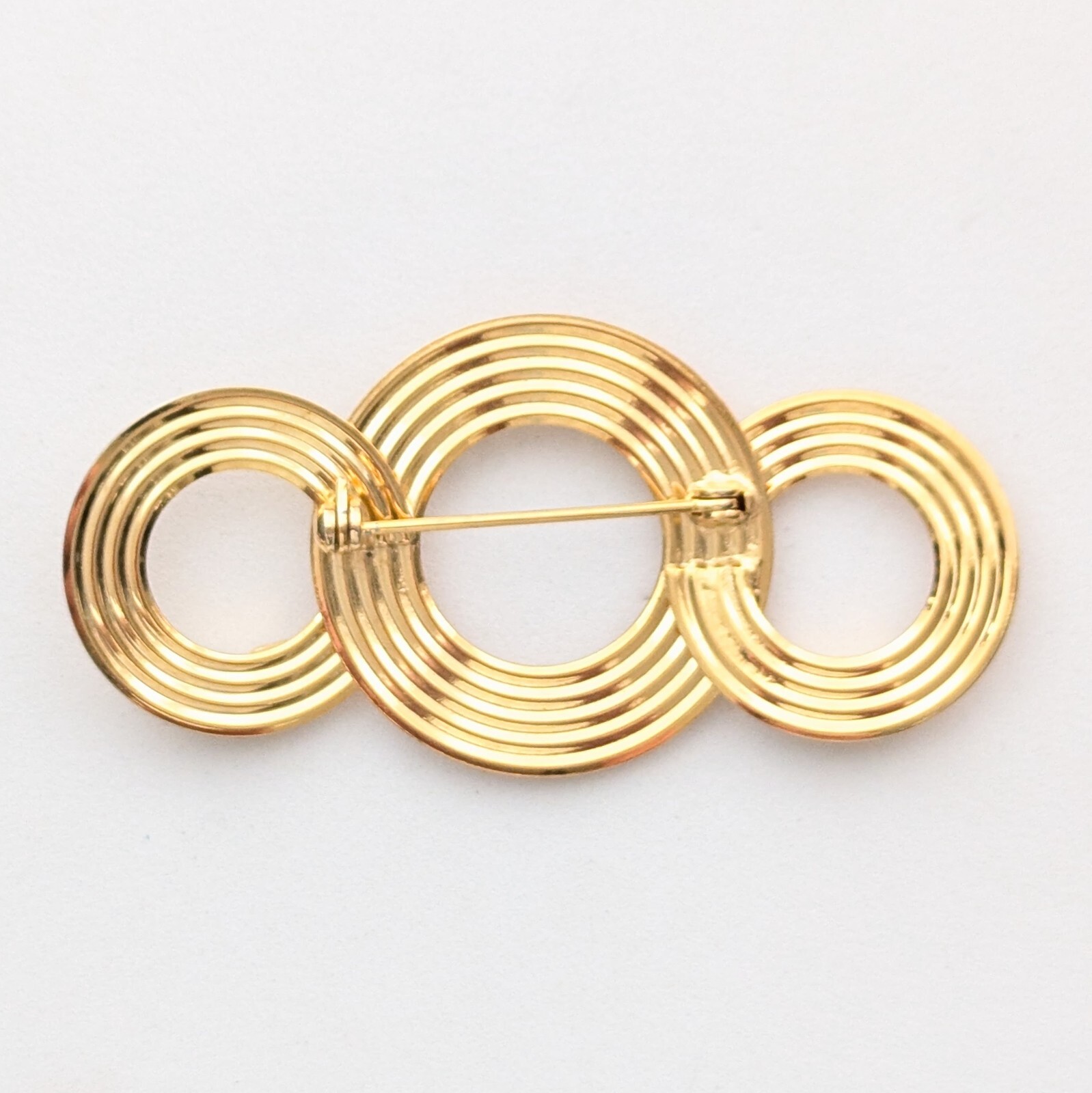 Art Deco Style Interlocking Circle Brooch Pin Rhinestone Vintage Jewelry 2.5″