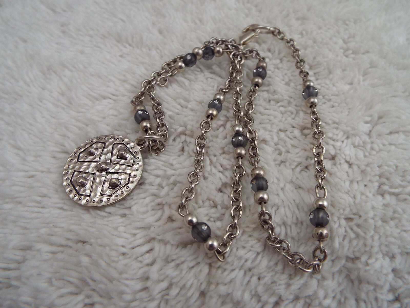 Silvertone Rhinestone Hammered Pendant Necklace (J8)
