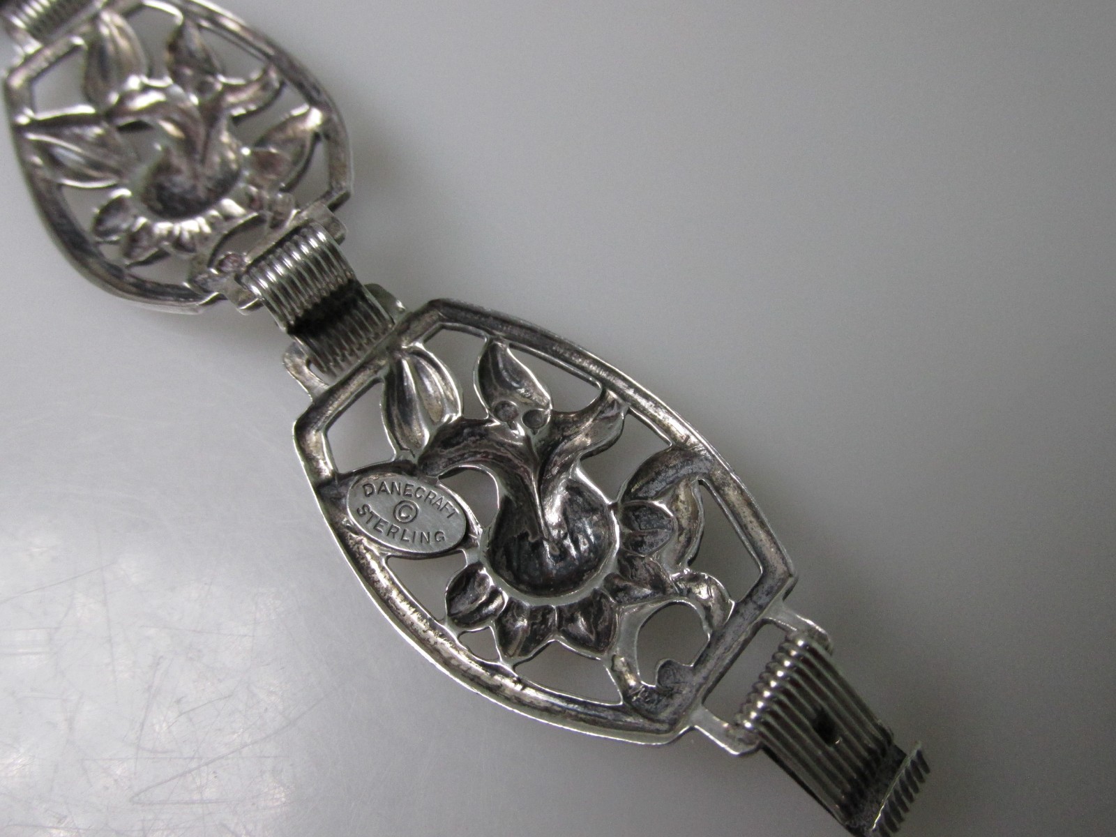 Vintage Danecraft Sterling Silver 925 Art Nouveau Floral Repousse Panel Bracelet