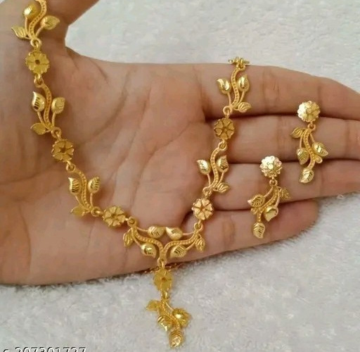Gold Plated Necklace With Trendy Earrings For Her Wear Jewelry EE55