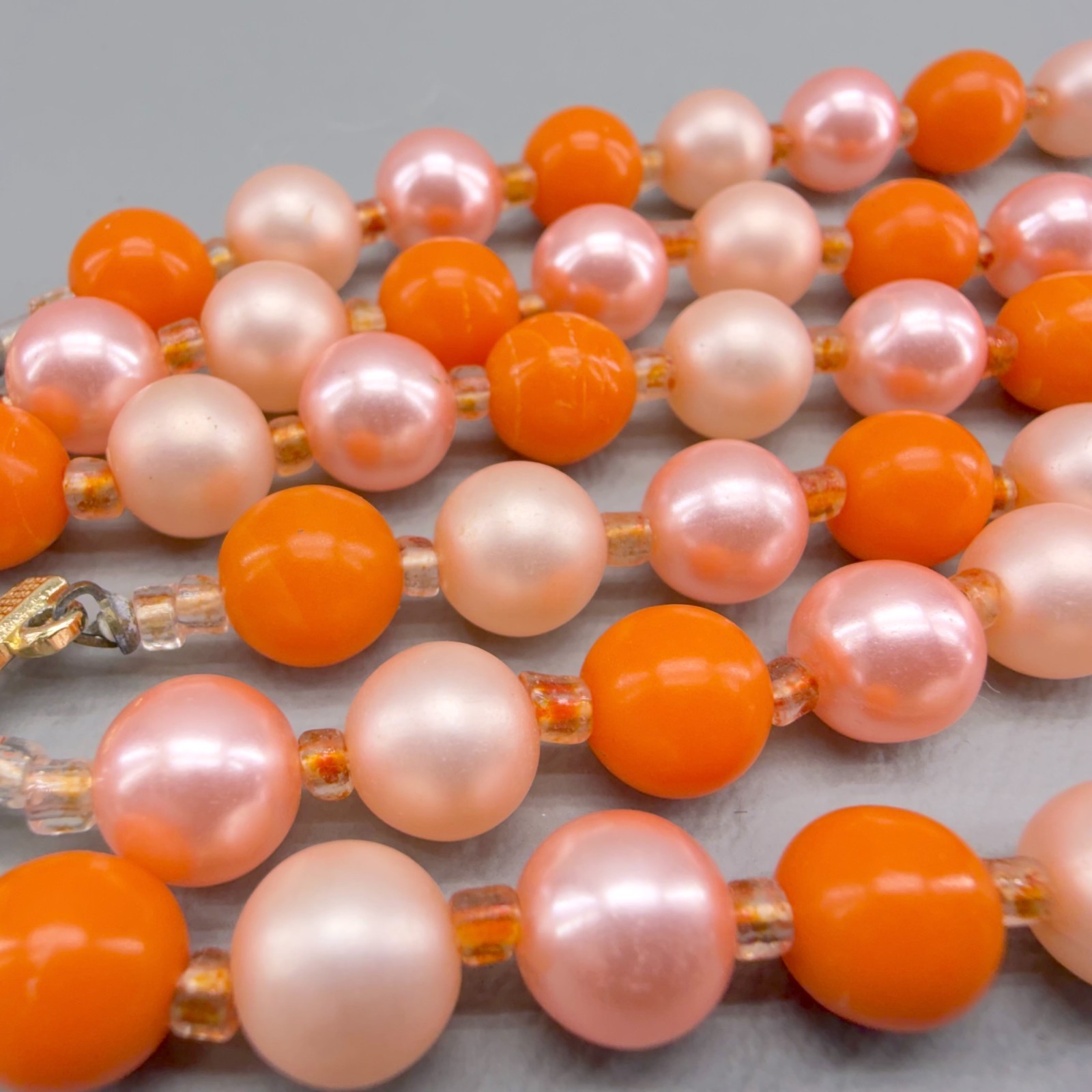 Vintage Beaded Necklace Pink Orange Glass Plastic Bubblegum 13-15″