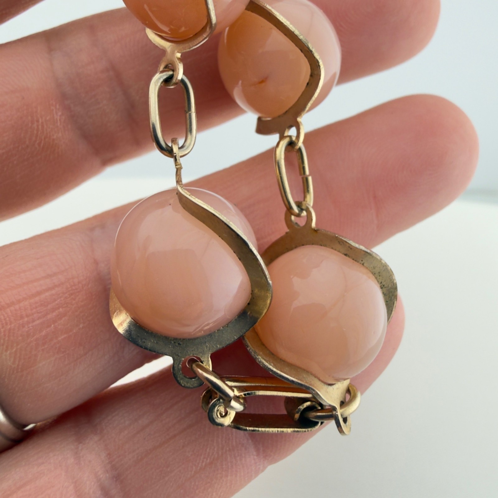 Vintage Stone Bracelet Caged Wire Wrapped Gold Tone 6.25″
