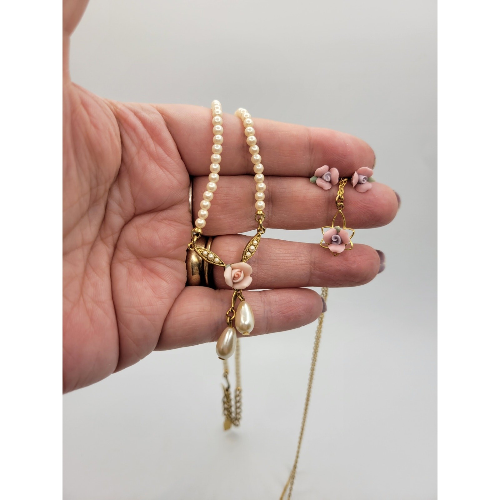 1928 Brand Pink Rose Pendant Necklace Faux Pearls Vintage Set Pierced Earrings