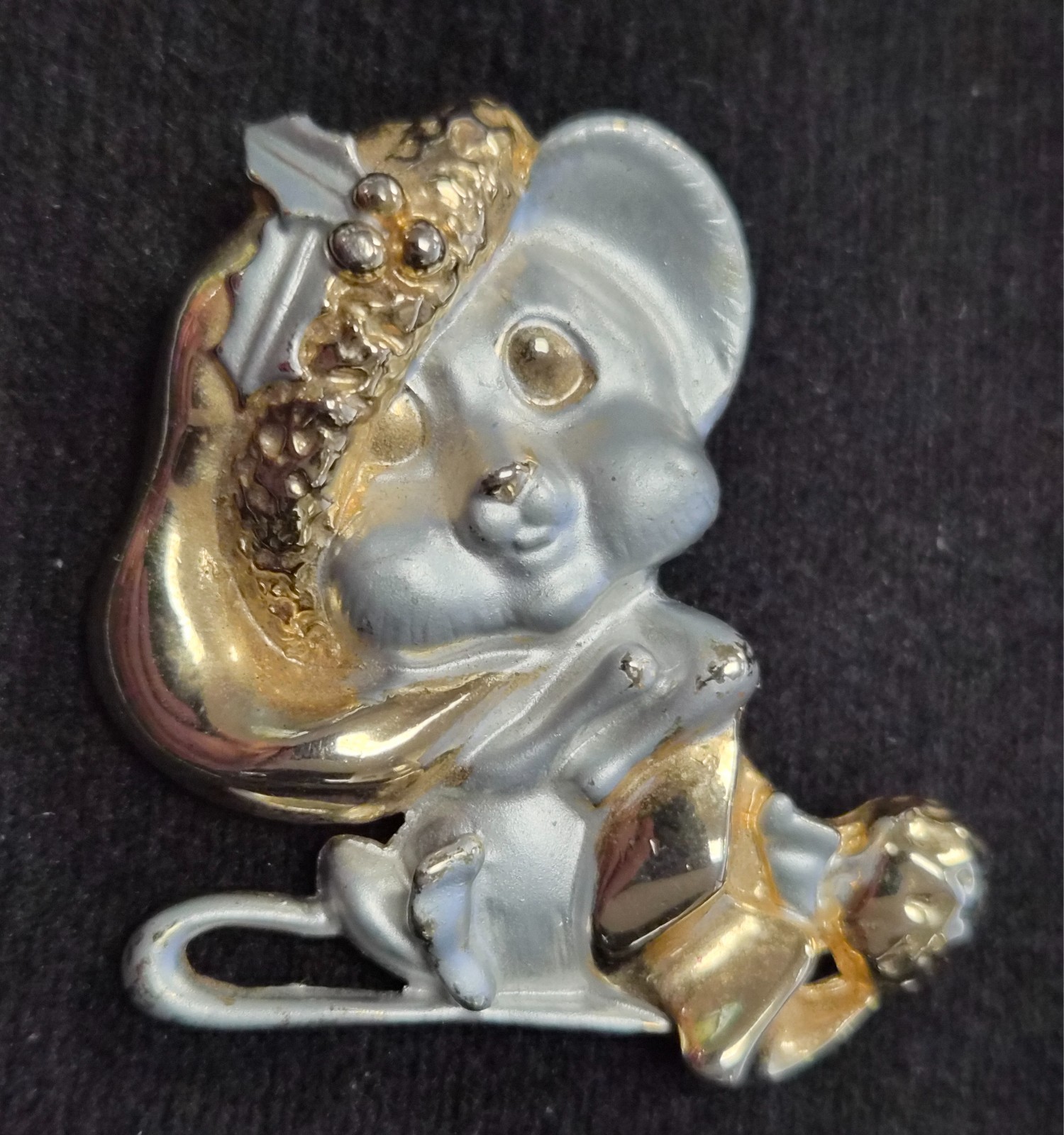 Vintage 80’s Mixed Metal Silver & Shiny Gold Tone Christmas Mouse Pin / Brooch