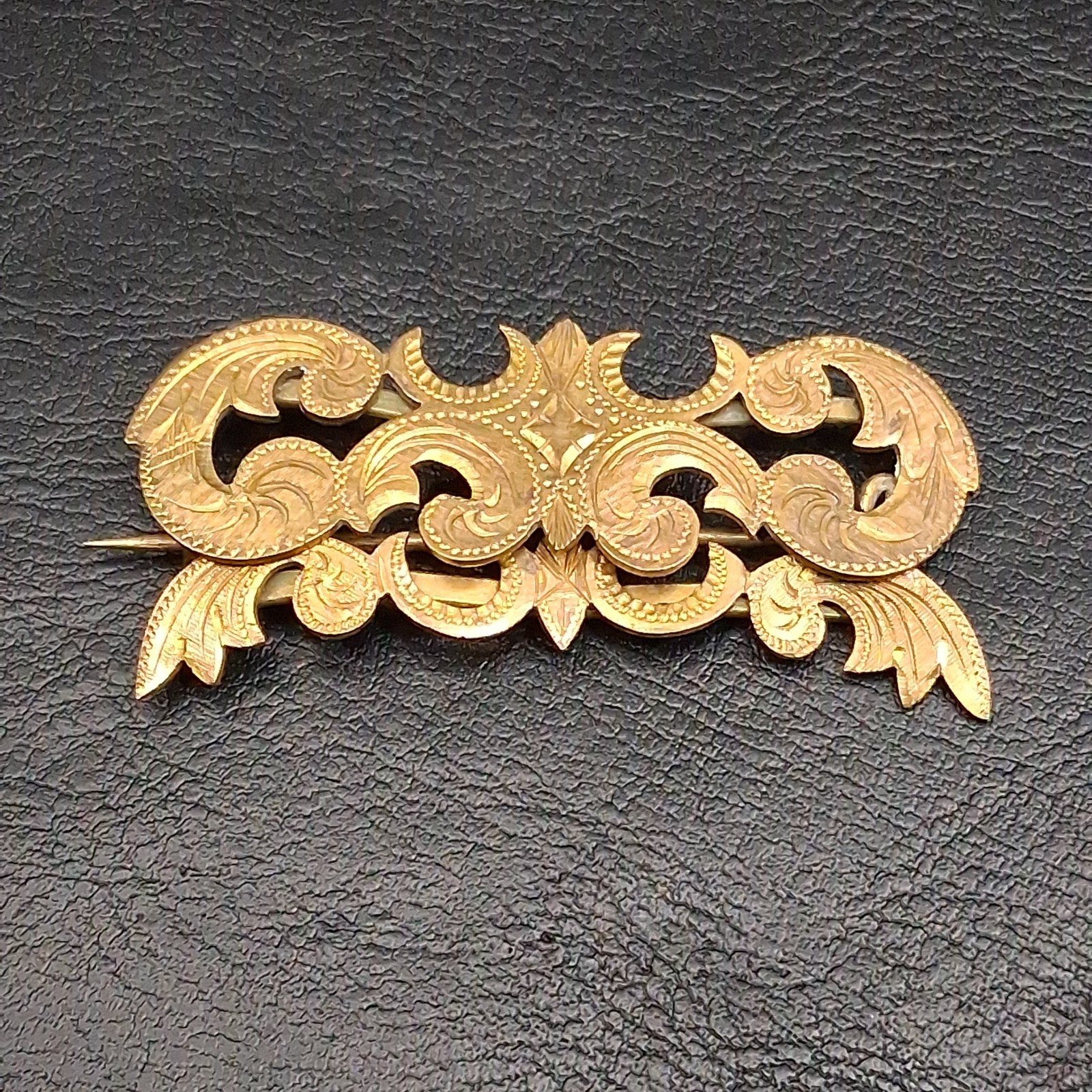 Vintage/Antique Victorian Style Hand Carved C Clasp Brooch Brass. 18.025