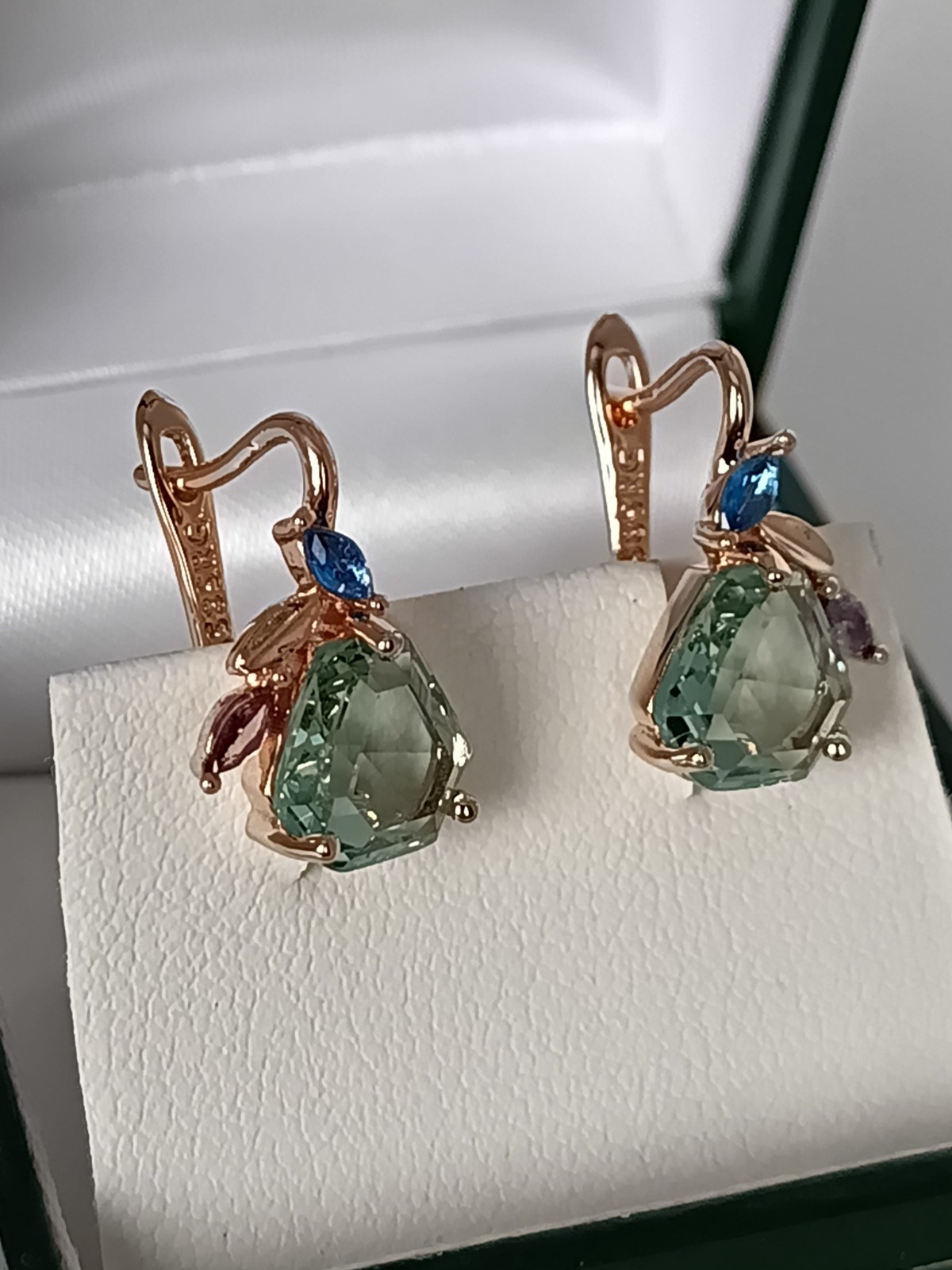 Vintage 1990-s 14 Ct Rolled Gold Light Green Peridot Earrings Hallmarked 585 RG