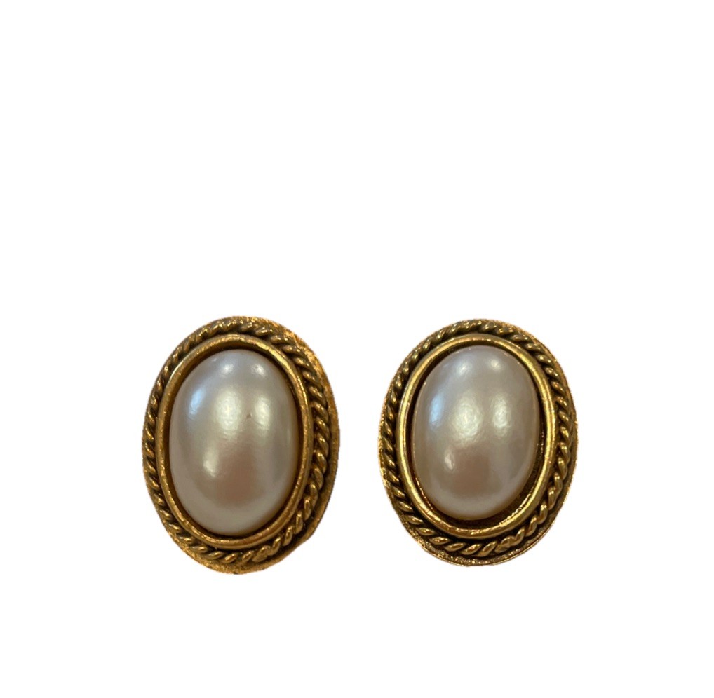 Vintage YSL Yves Saint Laurent Mabe pearl Gold Tone Post Earrings Posts At Angle