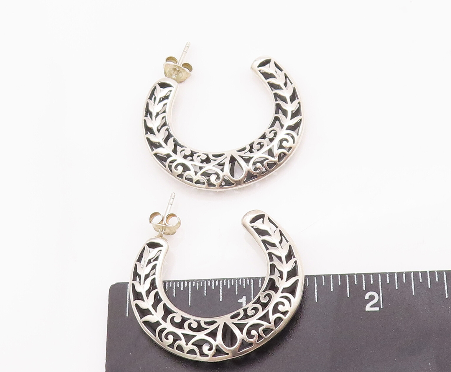 925 Sterling Silver Vintage Earrings Solid Swirly Carved Open Hoops EG12983