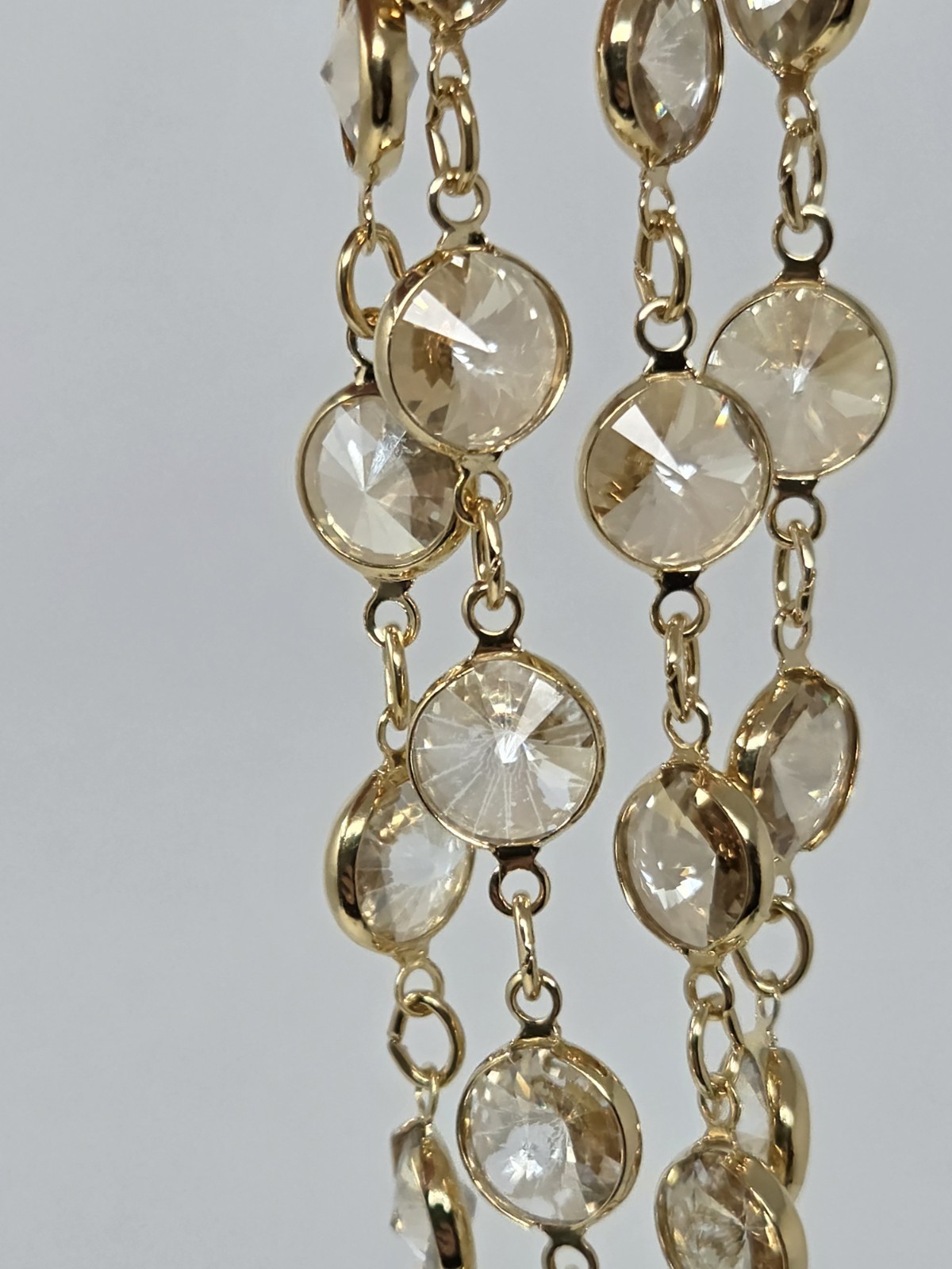 Champagne Crystal Bezel Necklace Gold Tone Vintage 17.5 Inches Sparkly!