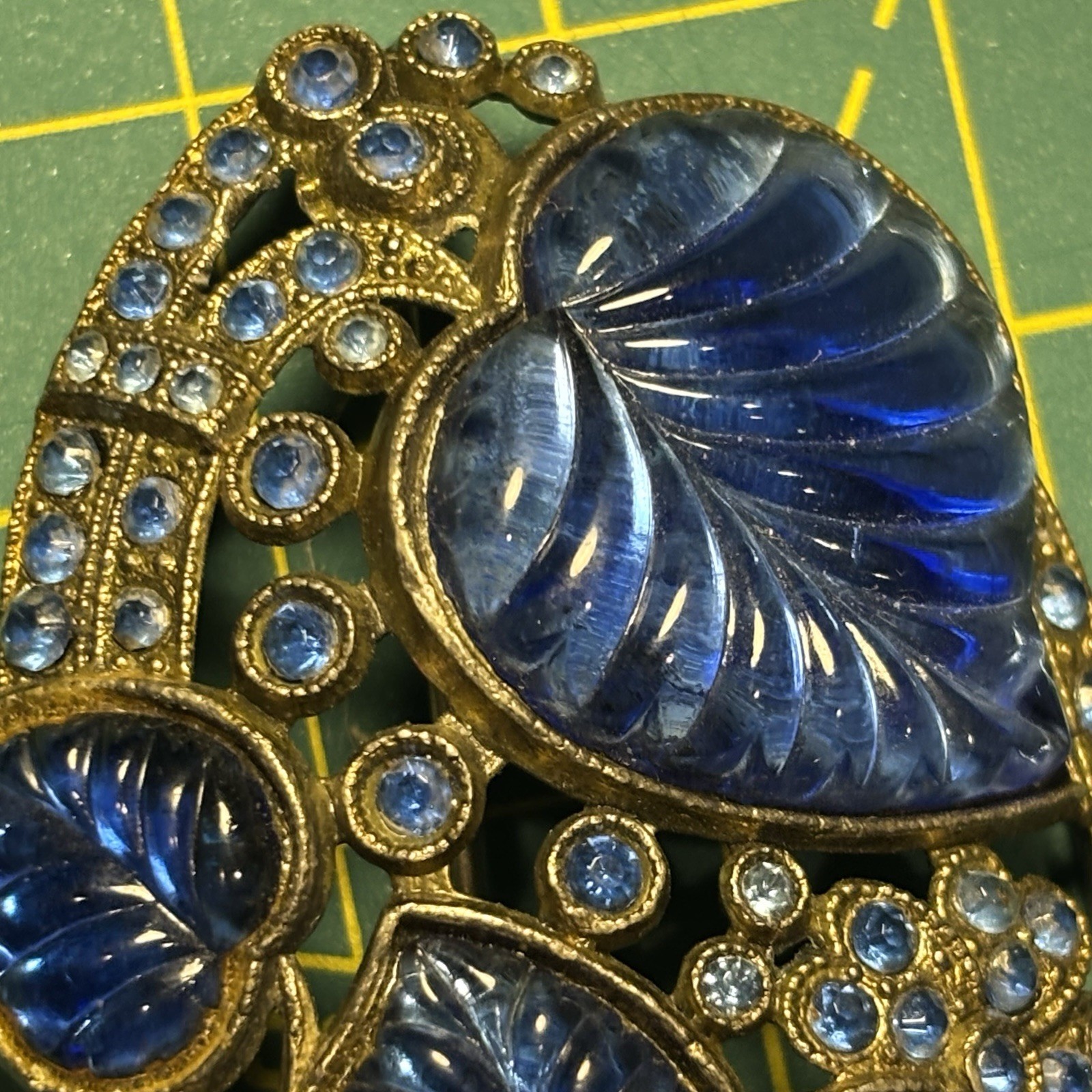 Rare Little Nemo Blue Carved Glass Leaf Fur Clip Brooch Duo *