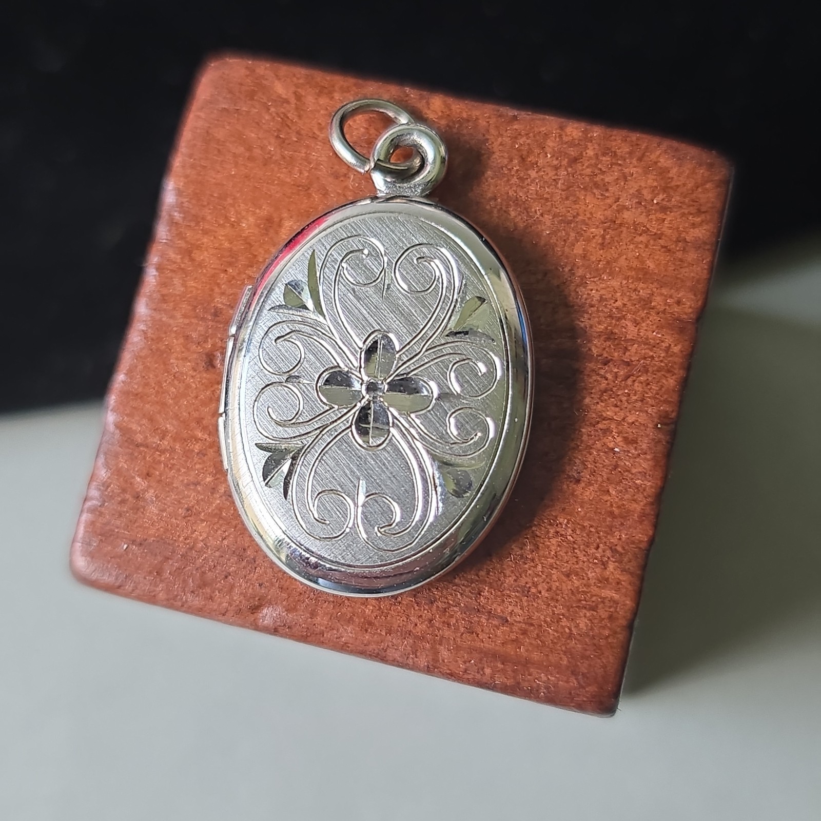 Vintage Sterling Silver 925 Etched Charm Locket Pendant