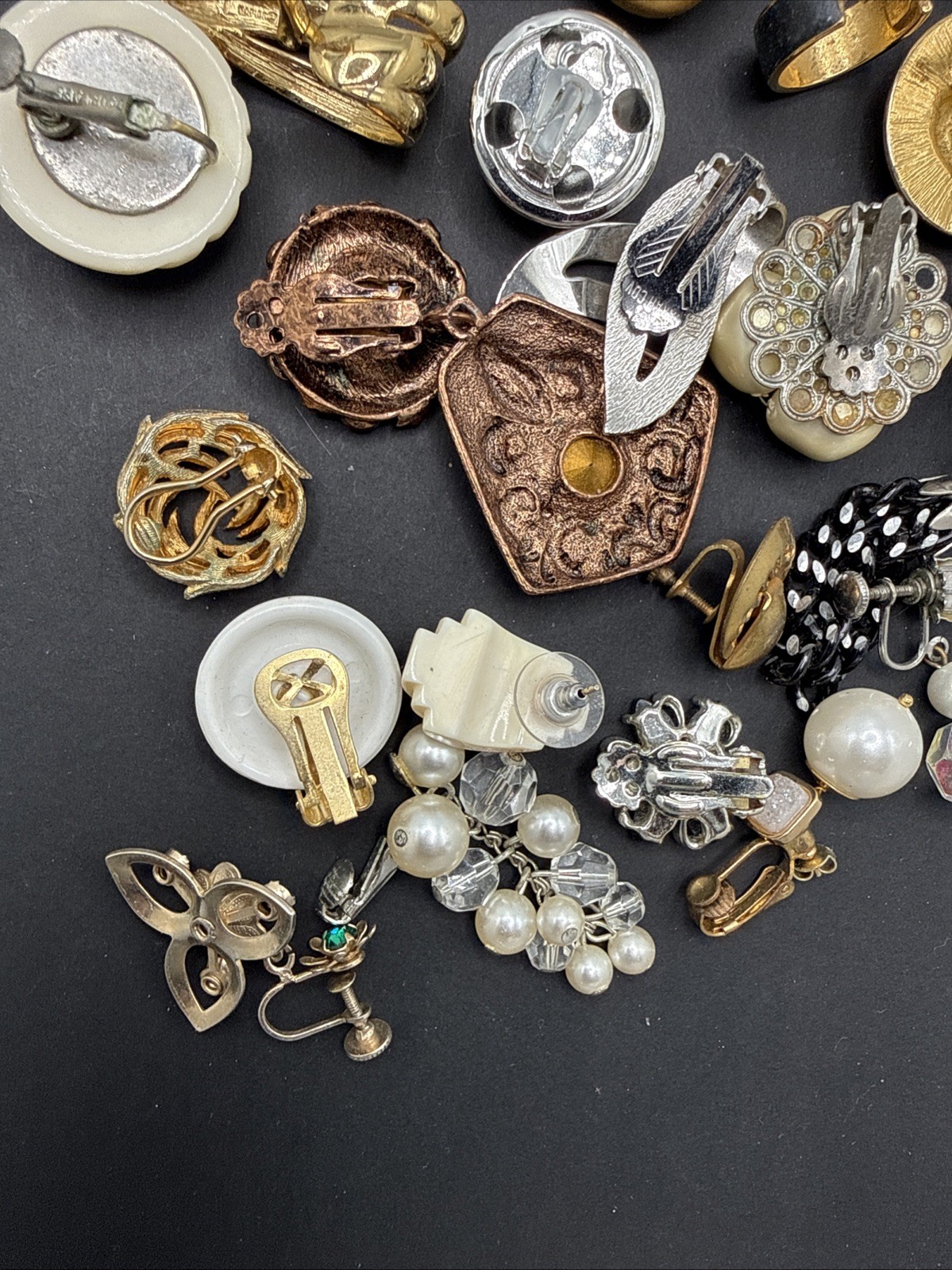 Lot Of SINGLE Earrings Mostly Vintage Clip On – Parts Craft – Some Signed E3-7