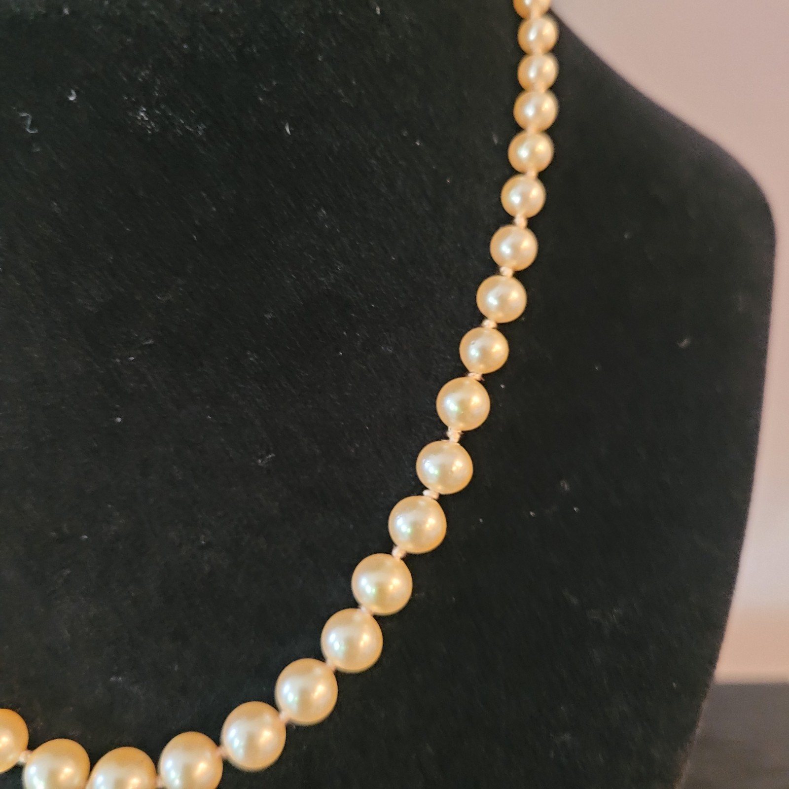 Vintage Faux Pearl Necklace Graduated Knotted Cream Pearl Choker 14″