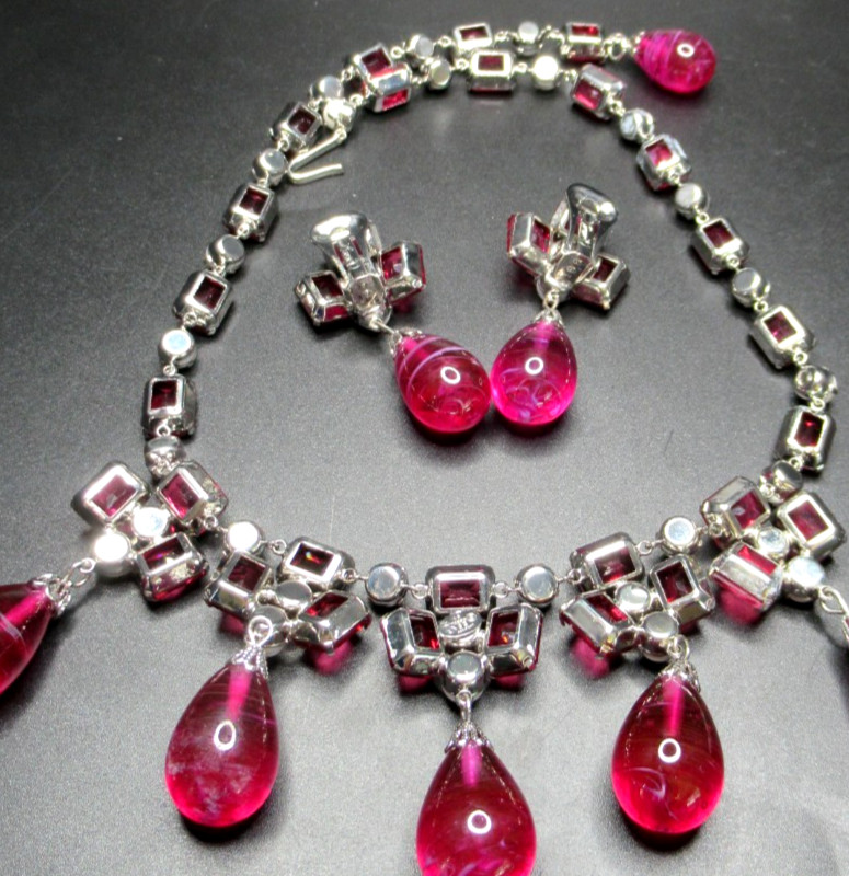 HENKEL & GROSSE For CHRISTIAN DIOR Germany 1963 Pink Flawed Glass Necklace Set