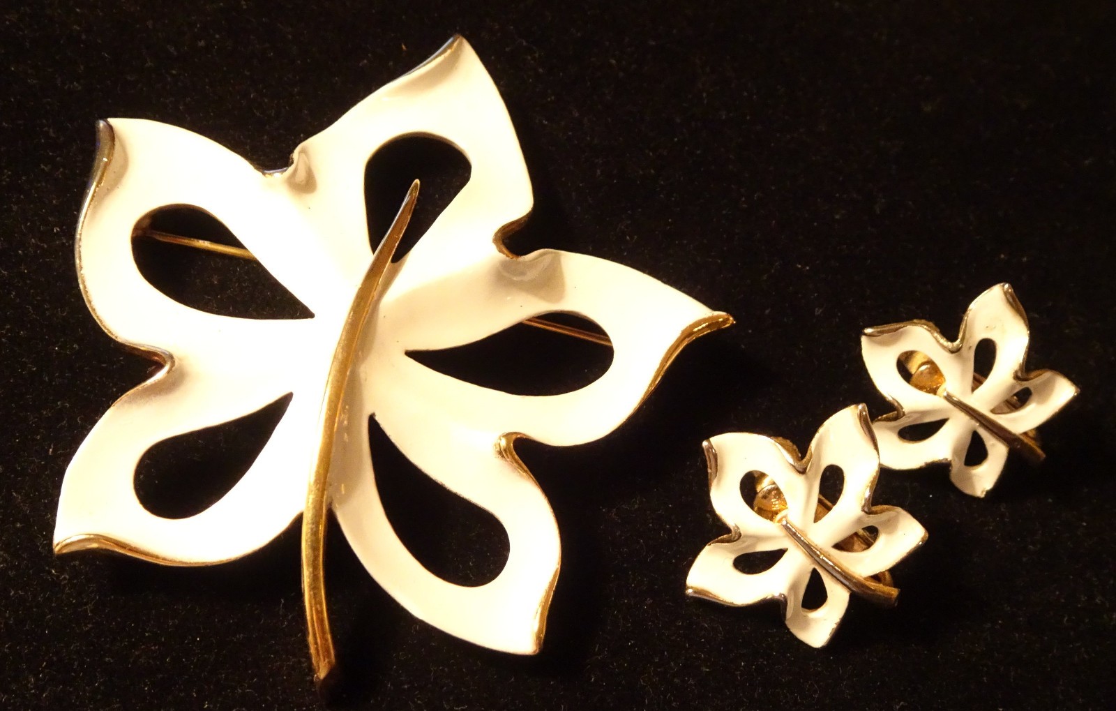 Signed Napier Leaf Brooch & Earrings Vintage Clip Screw On Gold Tone & White