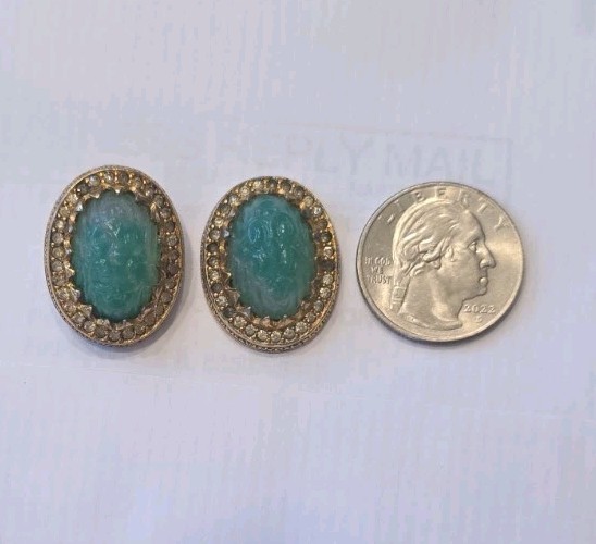 Nettie Rosenstein Clip On Earrings Faux Jade Cabochons 1 Missing The Clip on