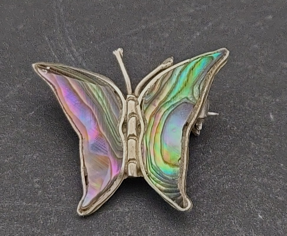 Vintage Abalone butterfly pin silver tone unmarked 3/4″ Made in Mexico