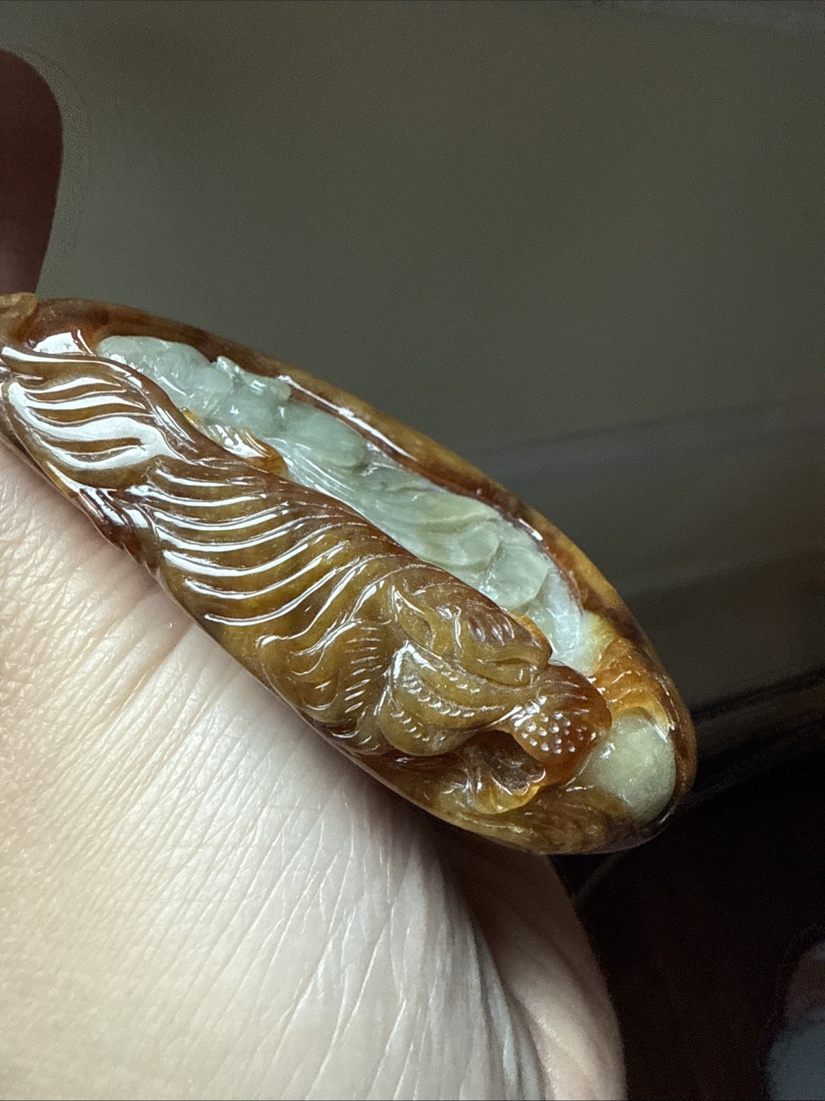 Grade A Untreated Burma Jadeite 純天然翡翠A貨老坑冰巧雕 Tiger & Buddha 種水極好 Certified