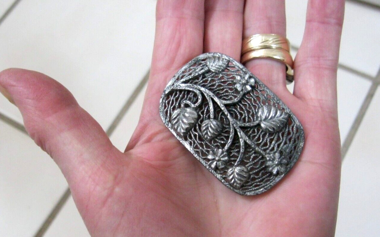 Vintage LN Little Nemo Pot Metal/Pewter Tone Floral Openwork Pin Brooch