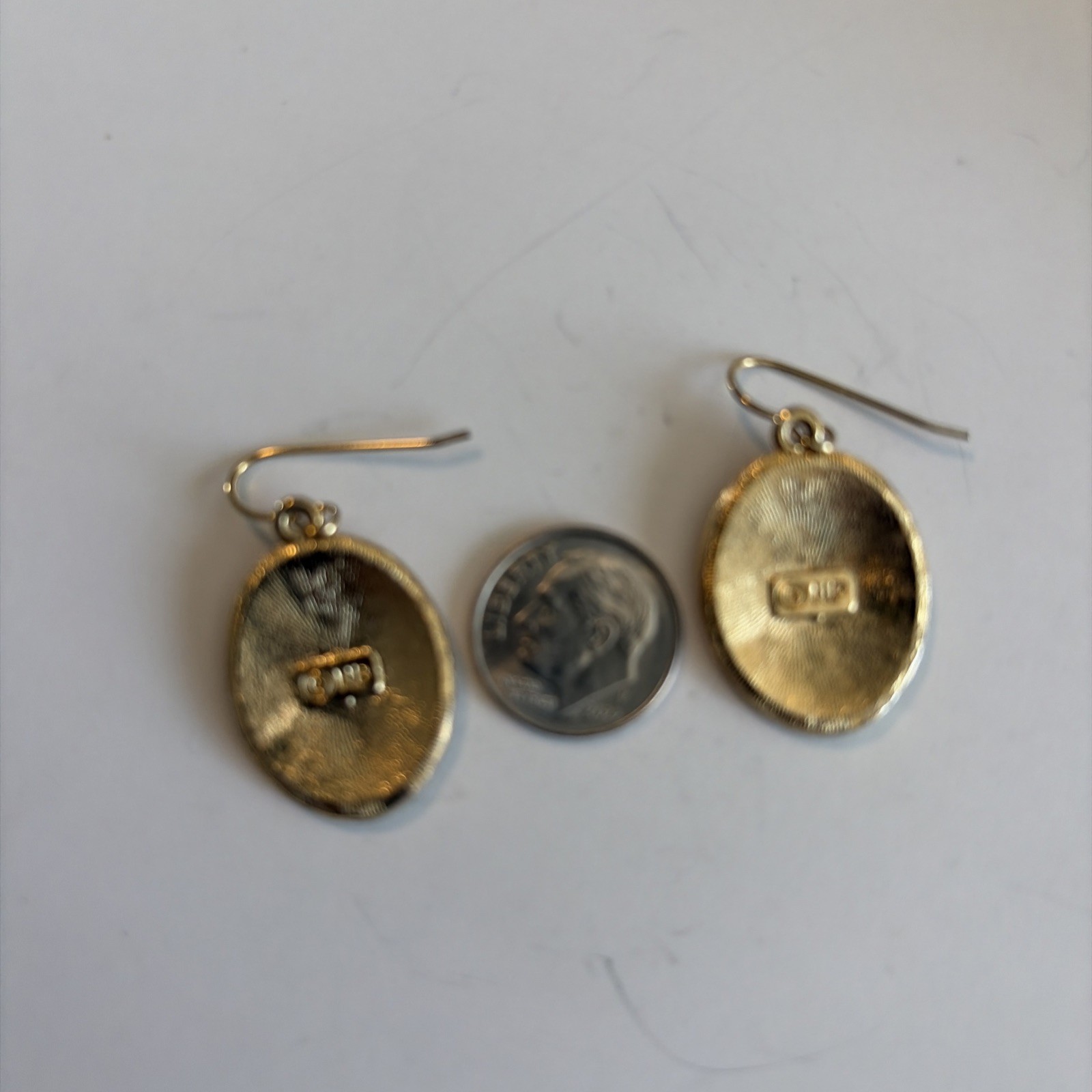 Signed NP Leopard Print Textured Gold Tone Dangle Pierced Earrings Vintage-