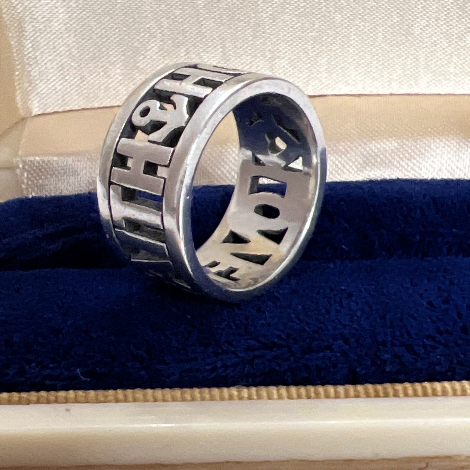 James Avery Sterling 925 Faith Hope Love Band Ring Retired Sz 5.75