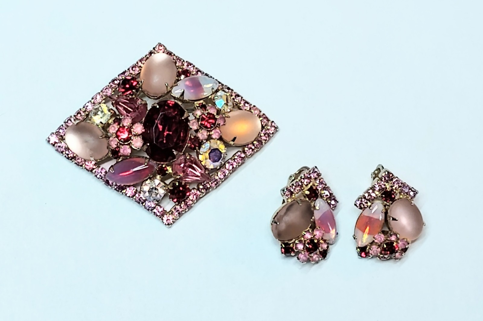 Vintage Stunning Givre Pink Red Clear AB Rhinestone Brooch Pin Clip Earrings