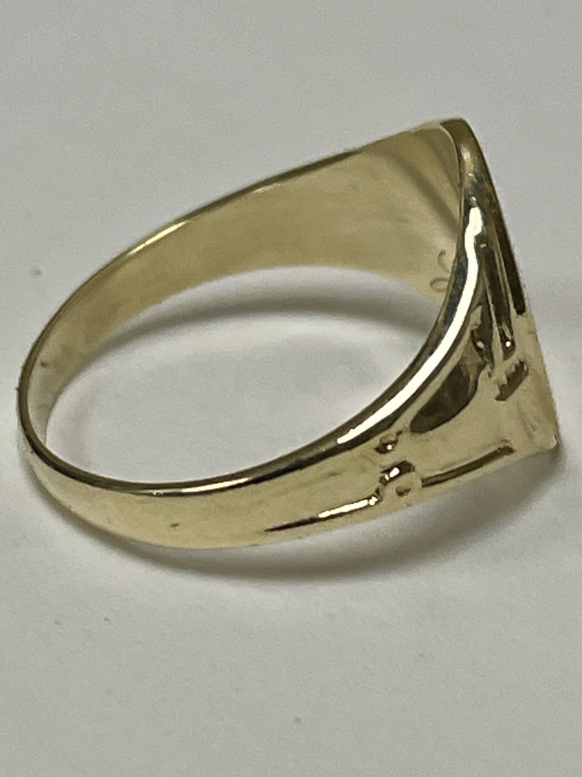 Vintage 10k Yellow Gold Ring Size 4.25 Letters RDM Monogram Engraved Love Dad