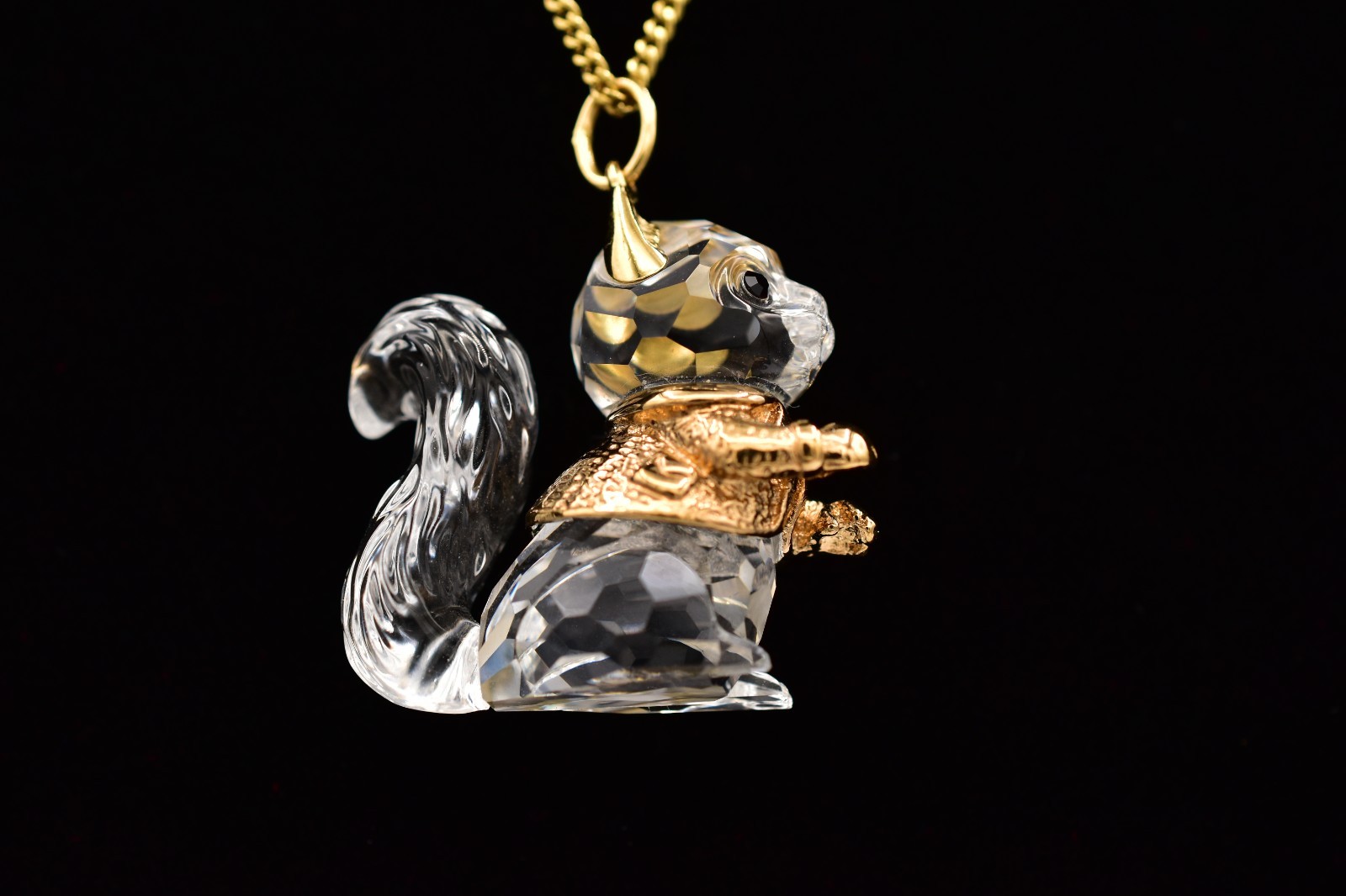 Swarovski Vintage Crystal Memories Squirrel Pendant Necklace Gold Boxed Bin1