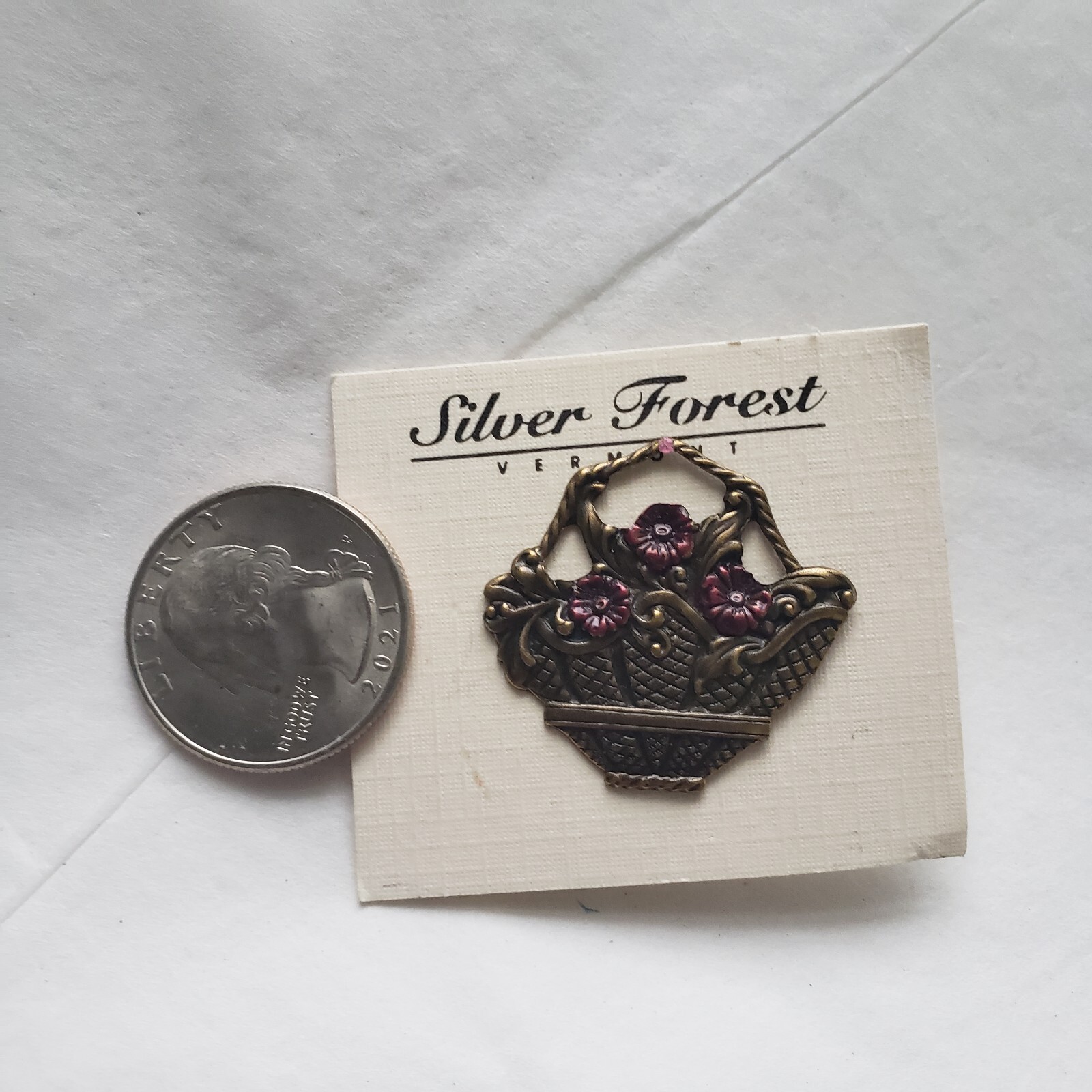 Silver Forest Vermont Pin Floral Basket Clutch Back NEW Old Stock Made in USA