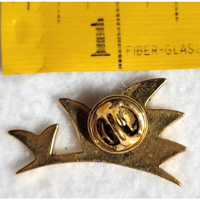 VINTAGE RARE SYDNEY AUSTRALIA OPERA HOUSE SOUVENIR LAPEL PIN