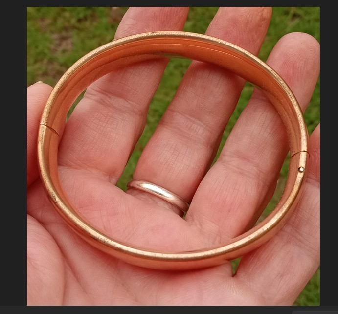Antique Gold Filled GF Bangle Bracelet 36g, 7.5in, 1/2in Wide, Polished, Hinged