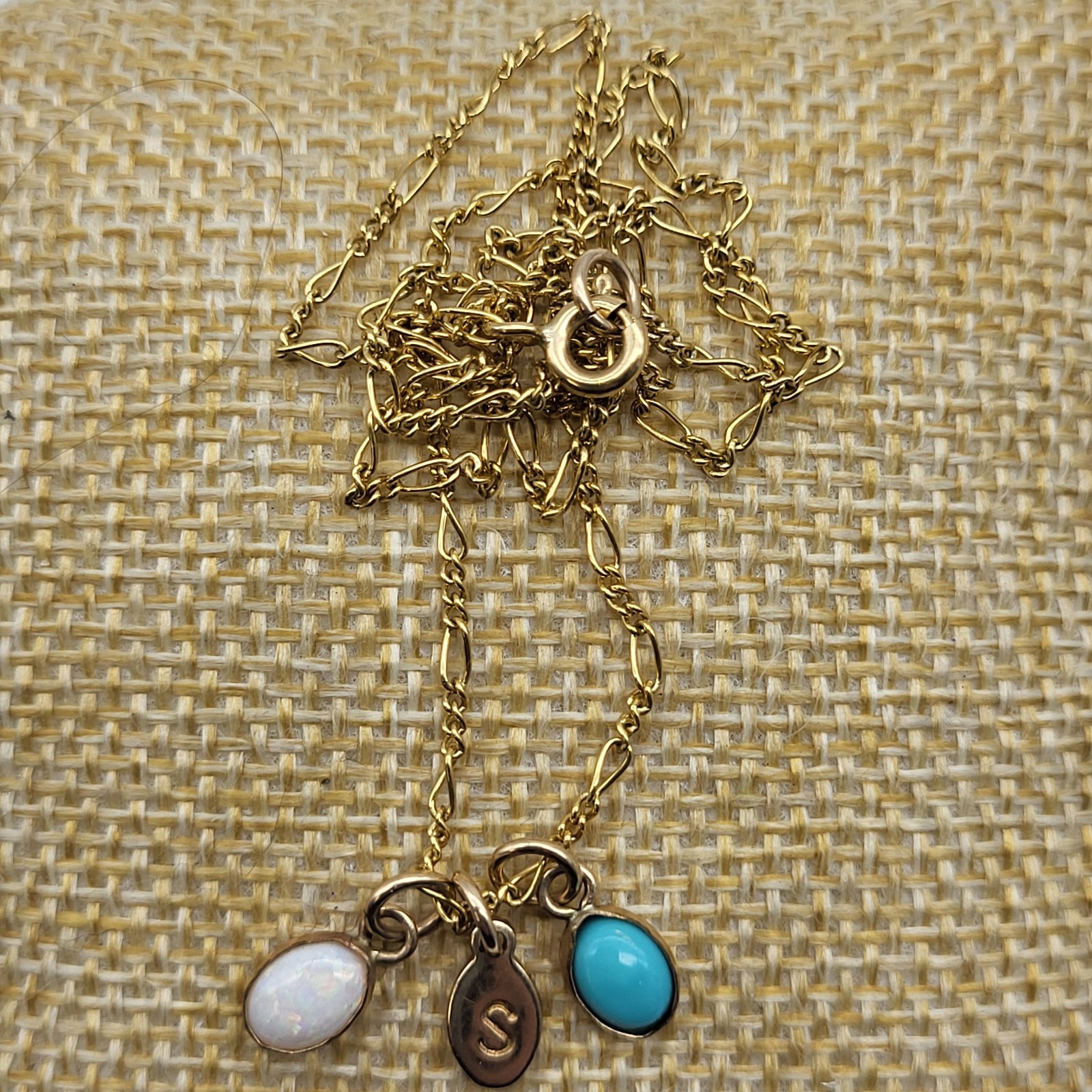 Fab Gold Filled Charm necklace elegant stone pendant on chain Festival Jewelry