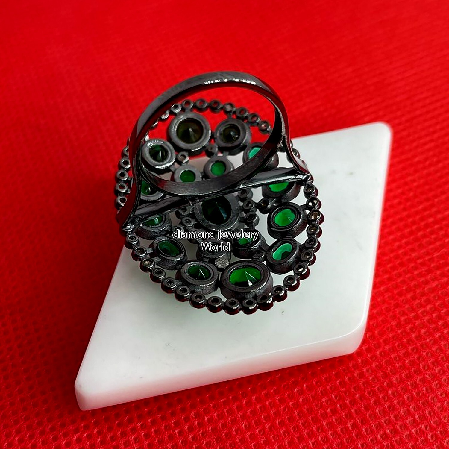 Stunning 1.96ctw Rose Cut Diamond Emerald Studded Silver Victorian Ring Jewelry