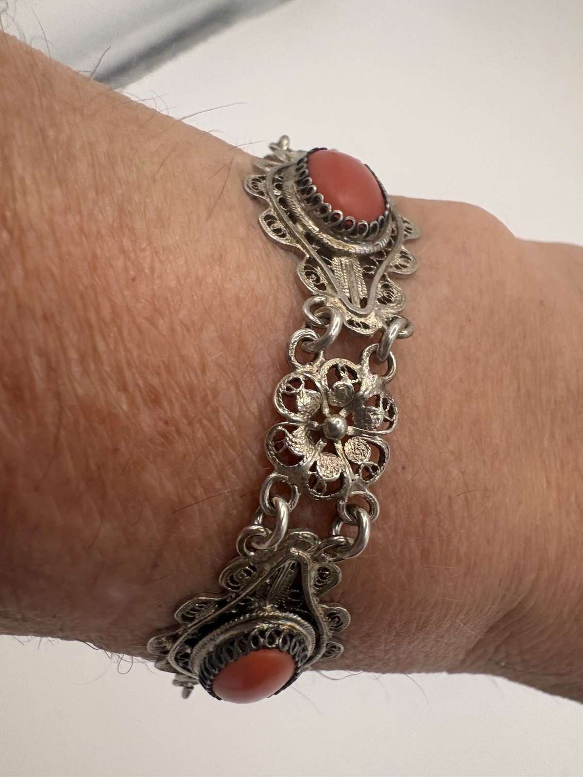 Antique 800 Silver Filigree Bracelet with Coral Cabochons 7 1/2″ Signed Etruscan