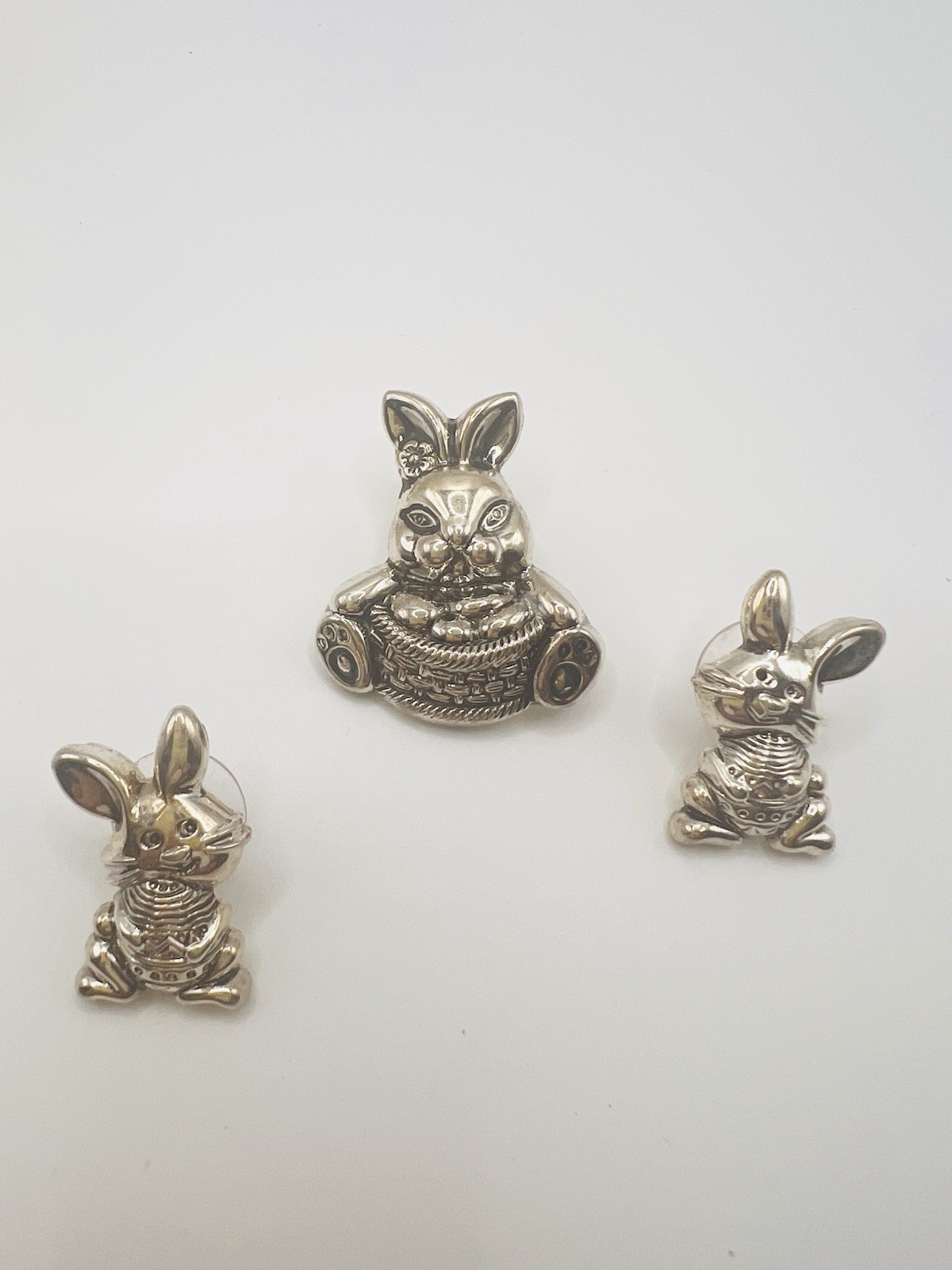 Vintage “BEST” Jewelry Lot. Halloween, Thanksgiving, Easter, Elephants