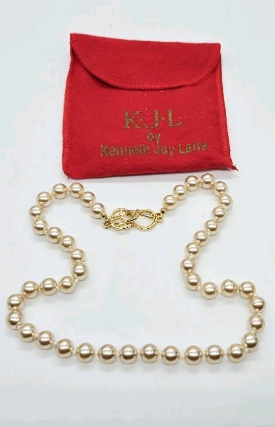 Kenneth Jay Lane Glass Faux Pearl Necklace Light Beige Gold tone Fancy Clasp 18″