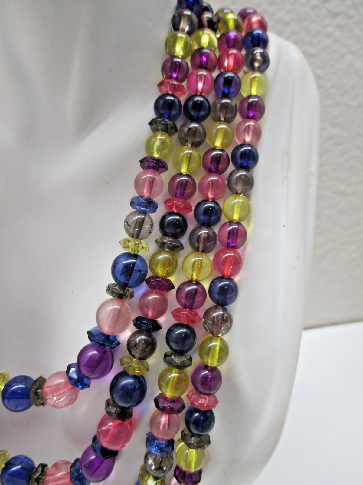 Vintage Multicolor Beaded Necklace and Bracelet Set