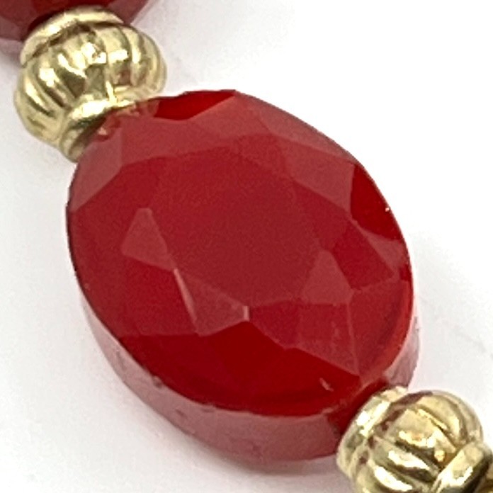 Vintage Boho Red Faceted Glass Stretch Bracelet Gold Tone Beaded Accent Retro