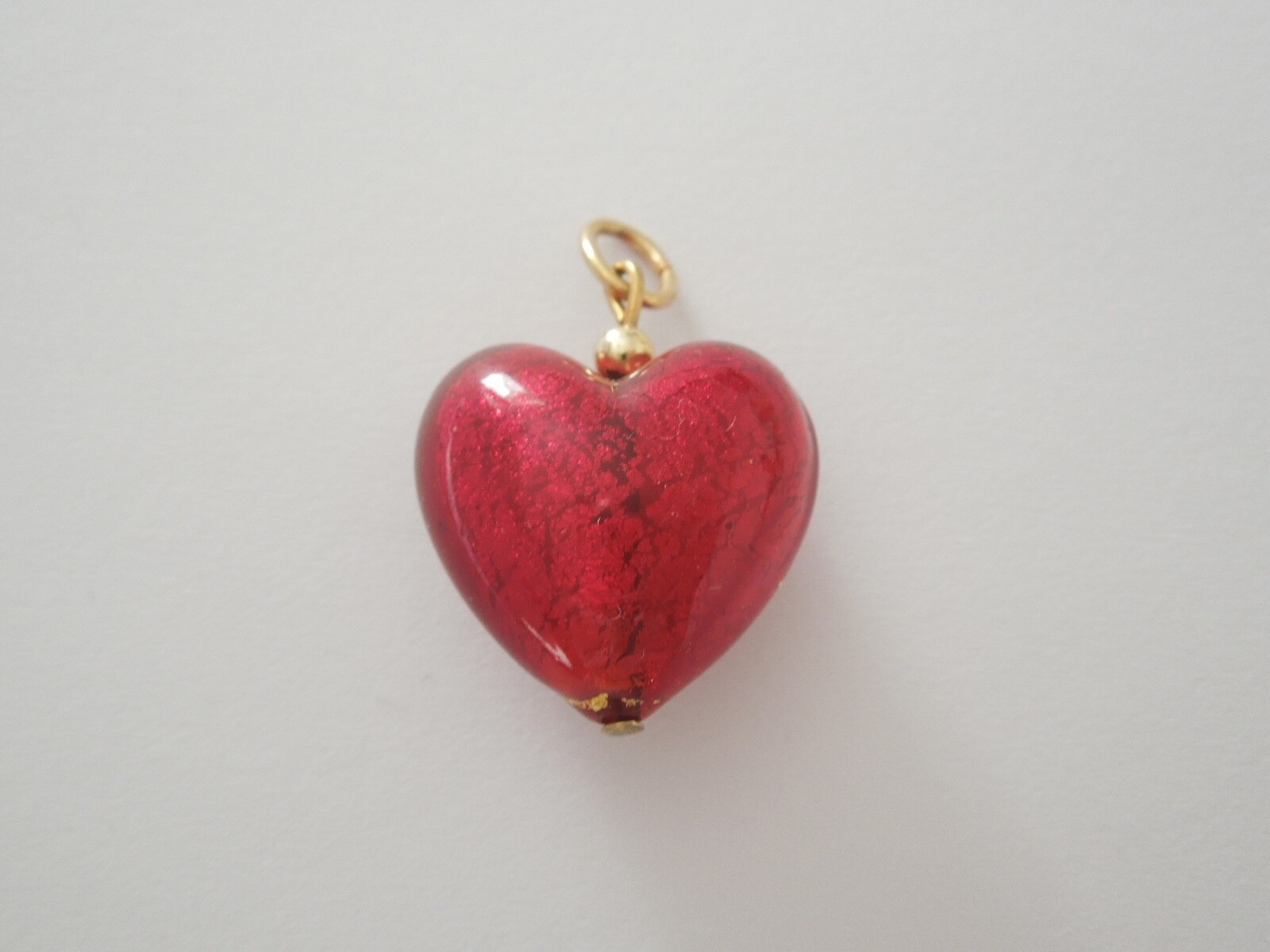 Glass Heart Pendant Red 7.2 G/3.1 X 2.0 X 1.3 CM