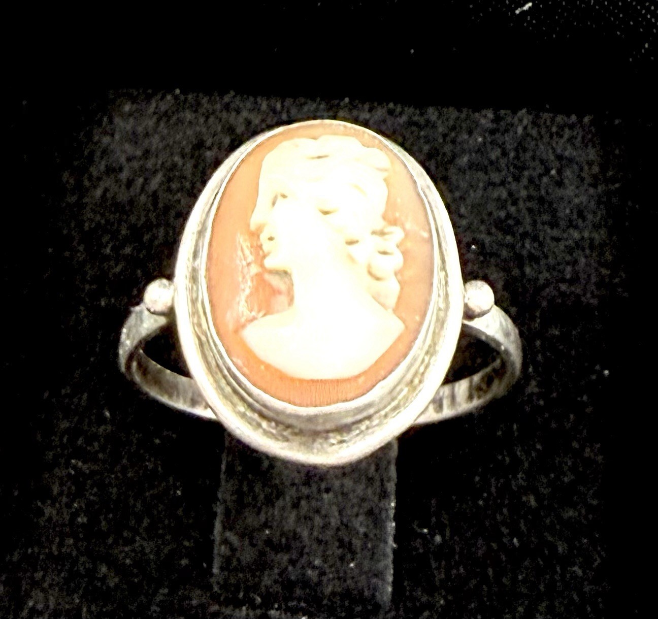 800 Silver 2-Tone Antique Art Deco Italy Real MOP Lady Cameo Ring Size 6.75