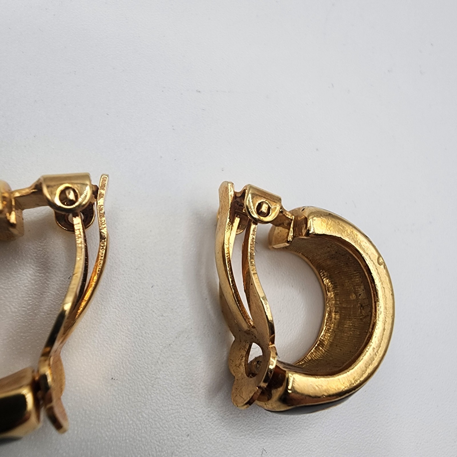 Black Enamel Rhinestone Crystal Earrings Gold Tone Vintage Clip On Jewelry