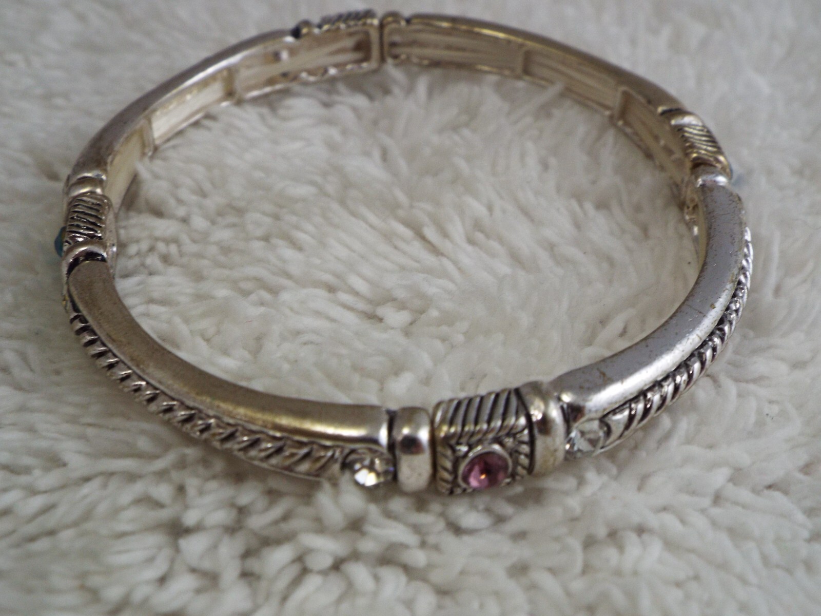 Silvertone Rhinestone Stretch Bracelet (B37)